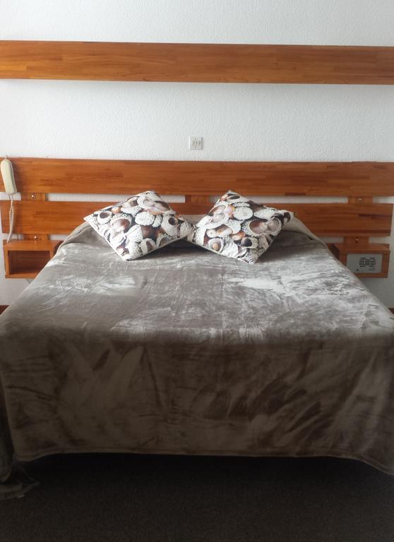 Hotel Yaka Les Angles  Kamer foto